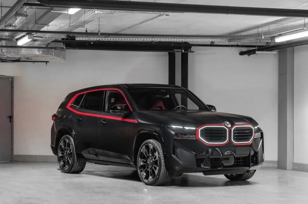 BMW XM — photograph 4