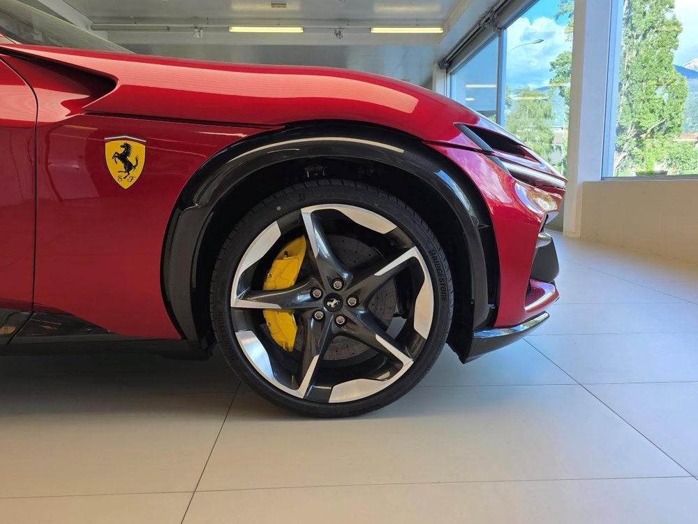 Ferrari Purosangue — photograph 3