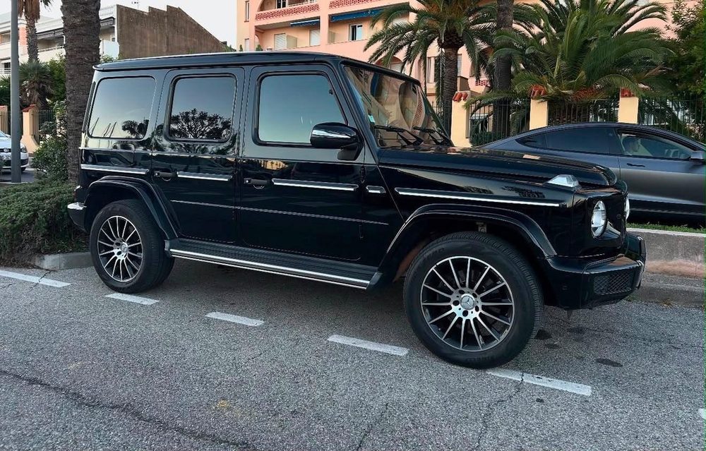 Mercedes-Benz G500 AMG Line — photograph 5