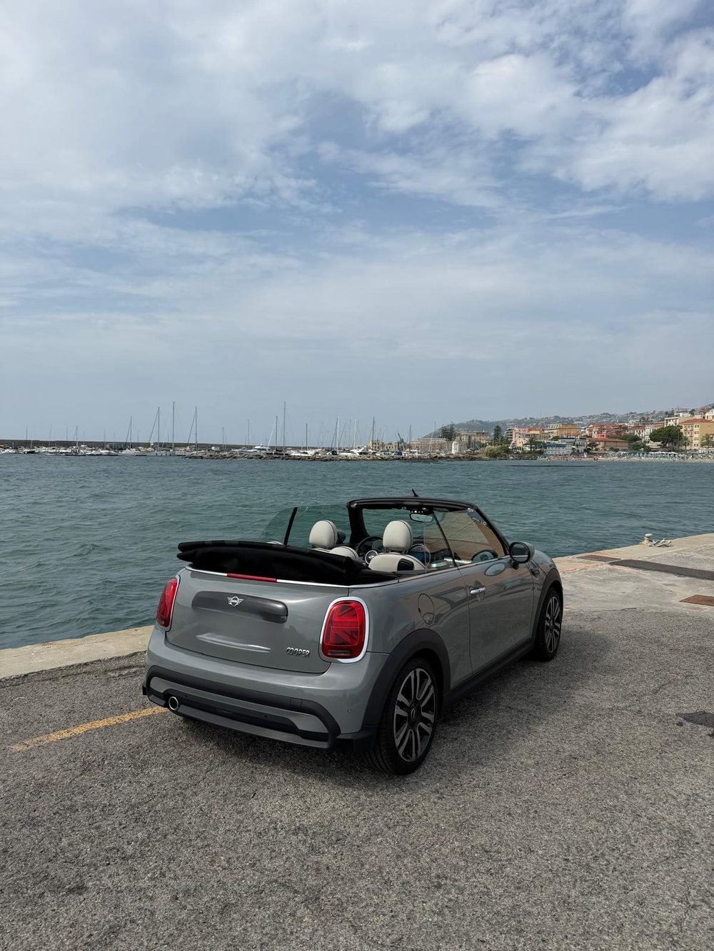 MINI Cooper Cabrio — photograph 4