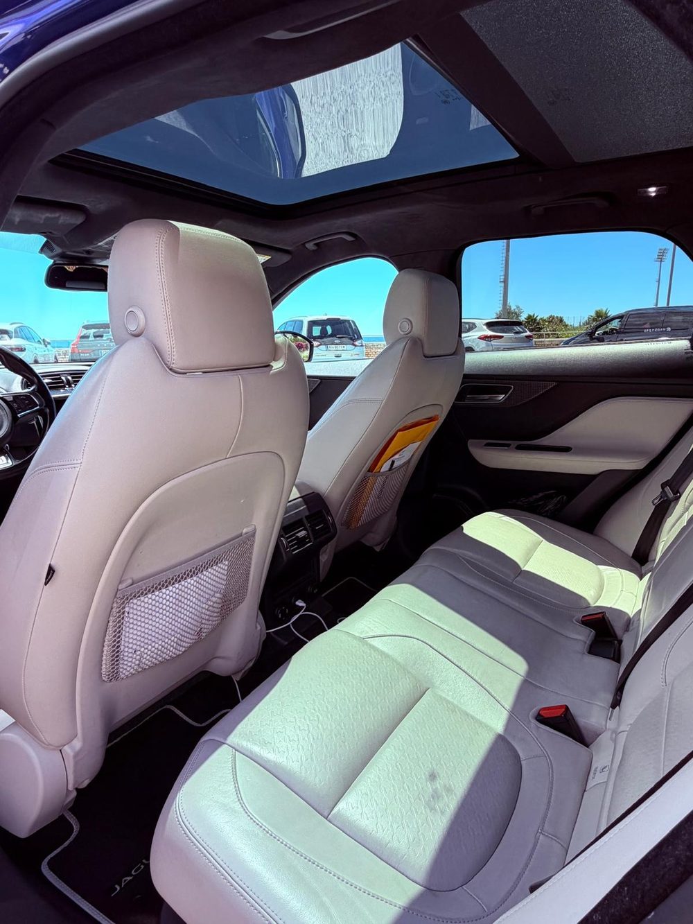 Range Rover Autobiography D350 — photograph 6